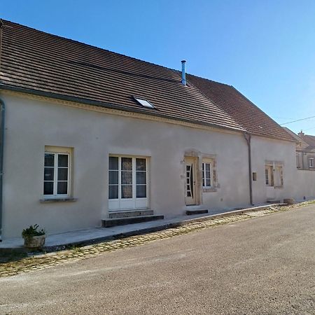 Chambres Chez L Habitant Frasne-les-Meulieres Exterior foto